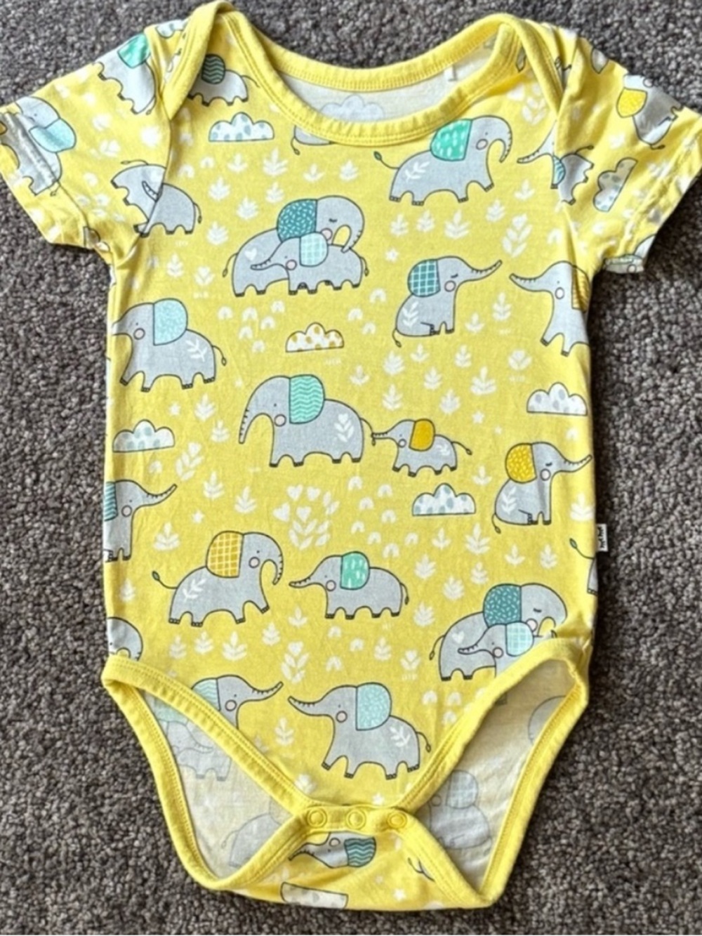 💛Little Sleepies Yellow Elephant Bodysuit 12-18